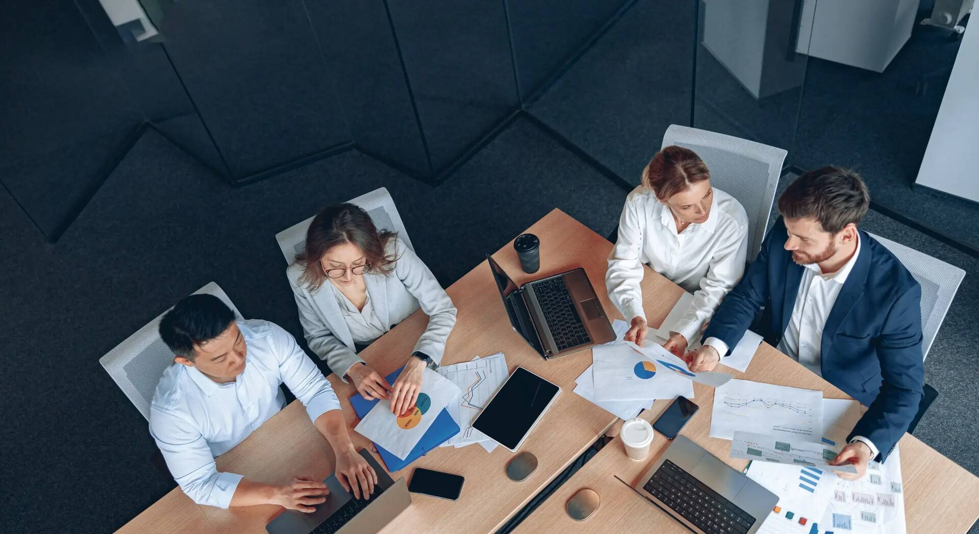 Roadmapa produktu, co to jest i usługa IT Product Manager od Magnuso, która pomoże stworzyć Twojej firmie dokument ukazujący rozwój produktu i cele